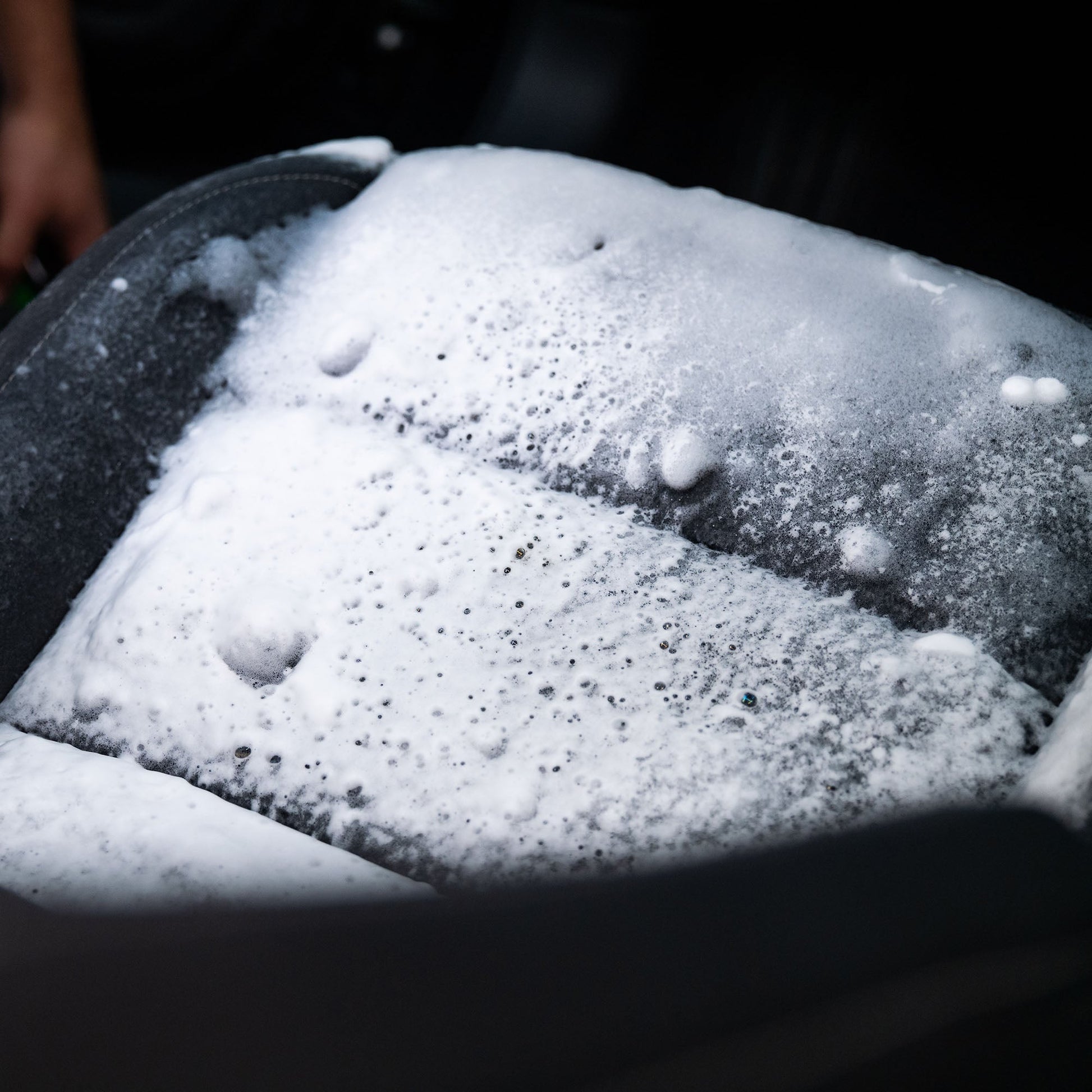 Upholstery cleaning with foam. Effective stain removal, deep cleansing. Restore your auto interiors, India. Turtle Wax car care.